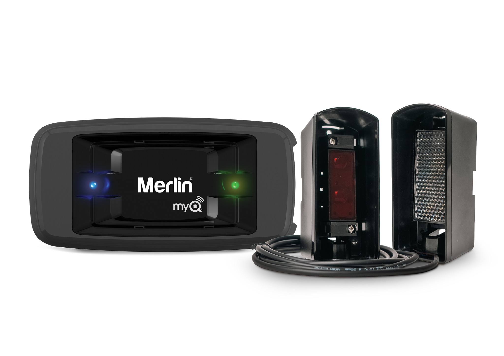 myQ Gate Connectivity Kit includes HPS15 Reflector Safety Beams and M828AU myQ Gateway